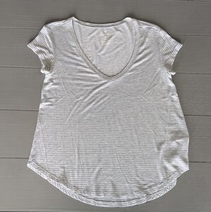 American Eagle AEO Soft & Sexy Grey/White Striped Vneck Short Sleeve Tshirt XS